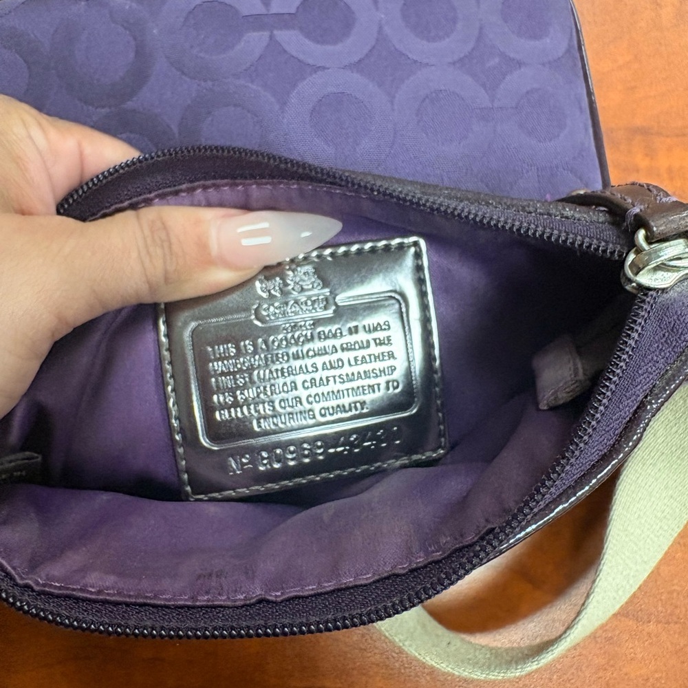 Coach Purple Signature Messenger with Ivory Strap - Picture 7 of 7